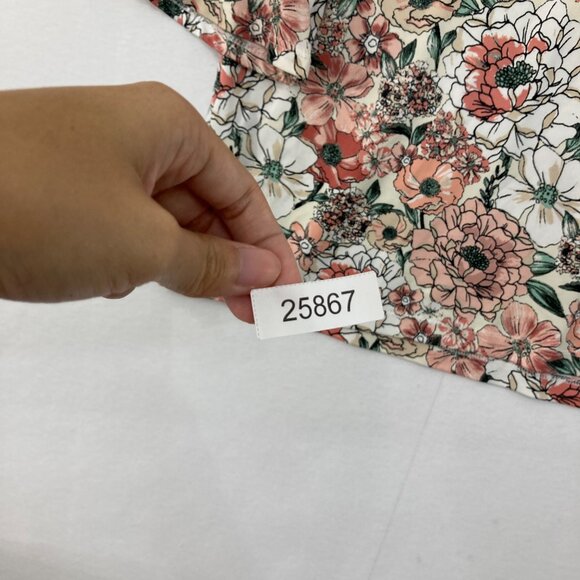 Nue Options size XL Multi Color Floral Soft Stretch Knit Flare Sleeve Comfy Top - Picture 9 of 9